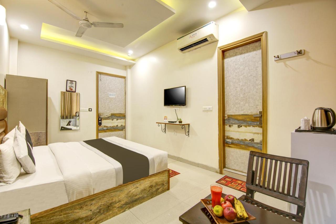Gracious By Vishesh Hotels & Home Stay Nova Deli Exterior foto