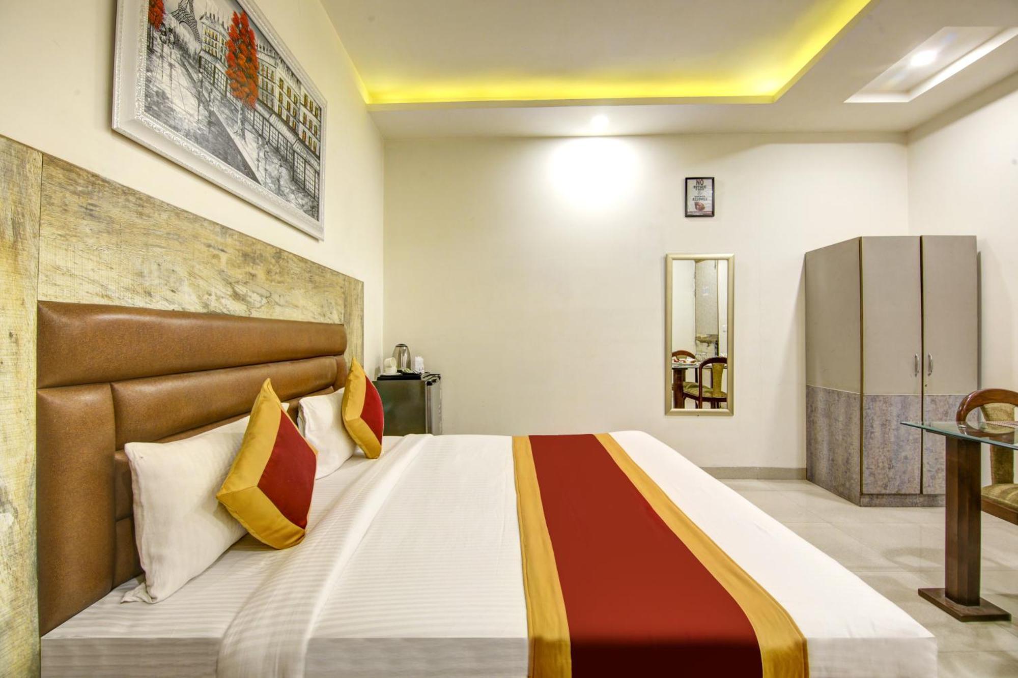 Gracious By Vishesh Hotels & Home Stay Nova Deli Exterior foto